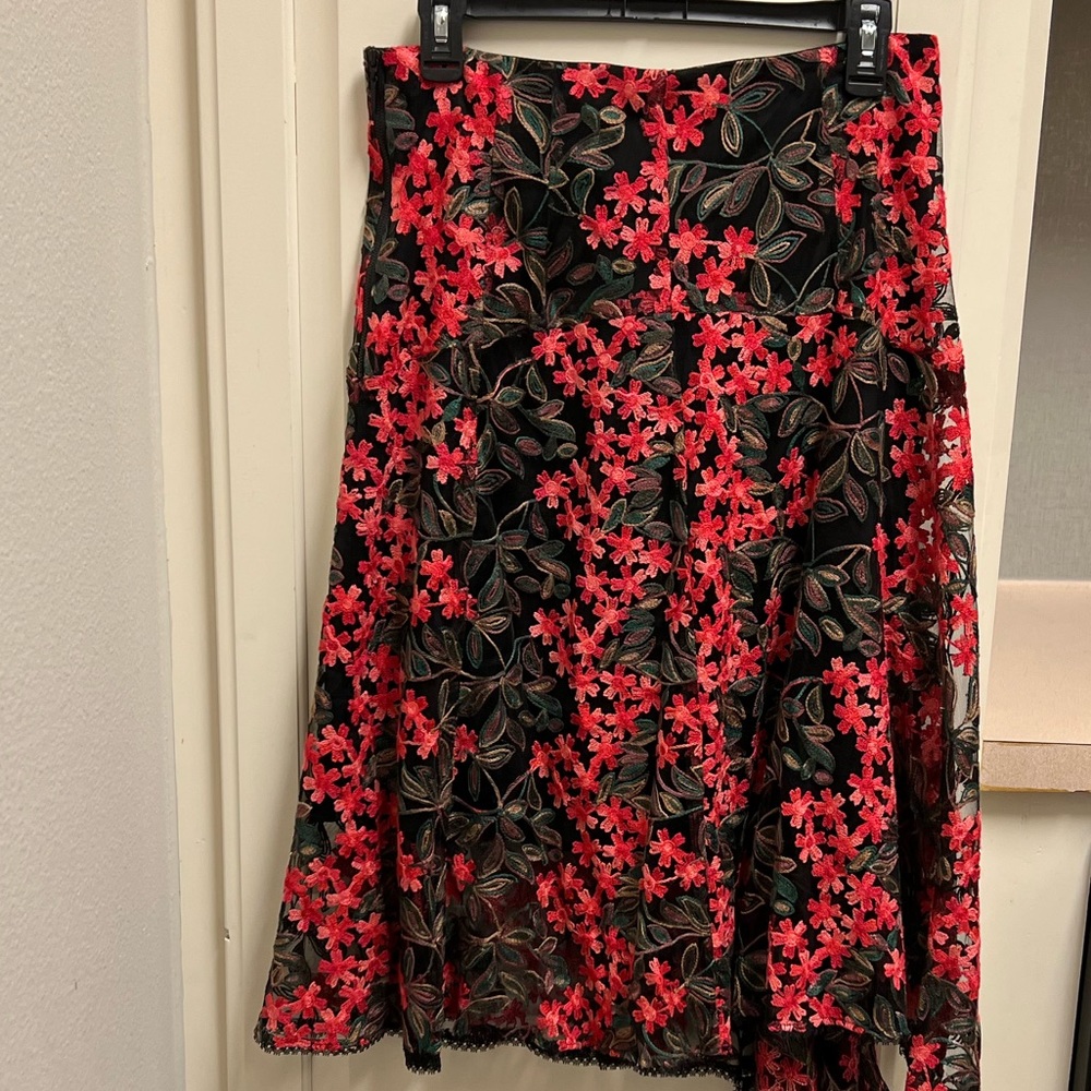 Black & Red Nanette Lepore Skirt size 6